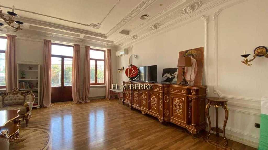 Продаж 4-кімнатної квартири 236 м², Володимирська вул., 20/1А