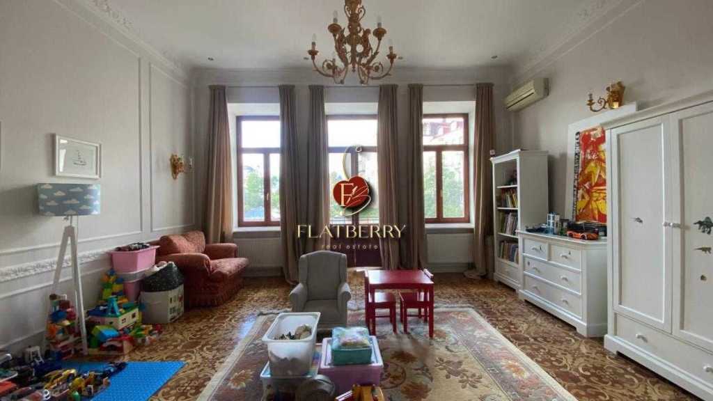 Продаж 4-кімнатної квартири 236 м², Володимирська вул., 20/1А
