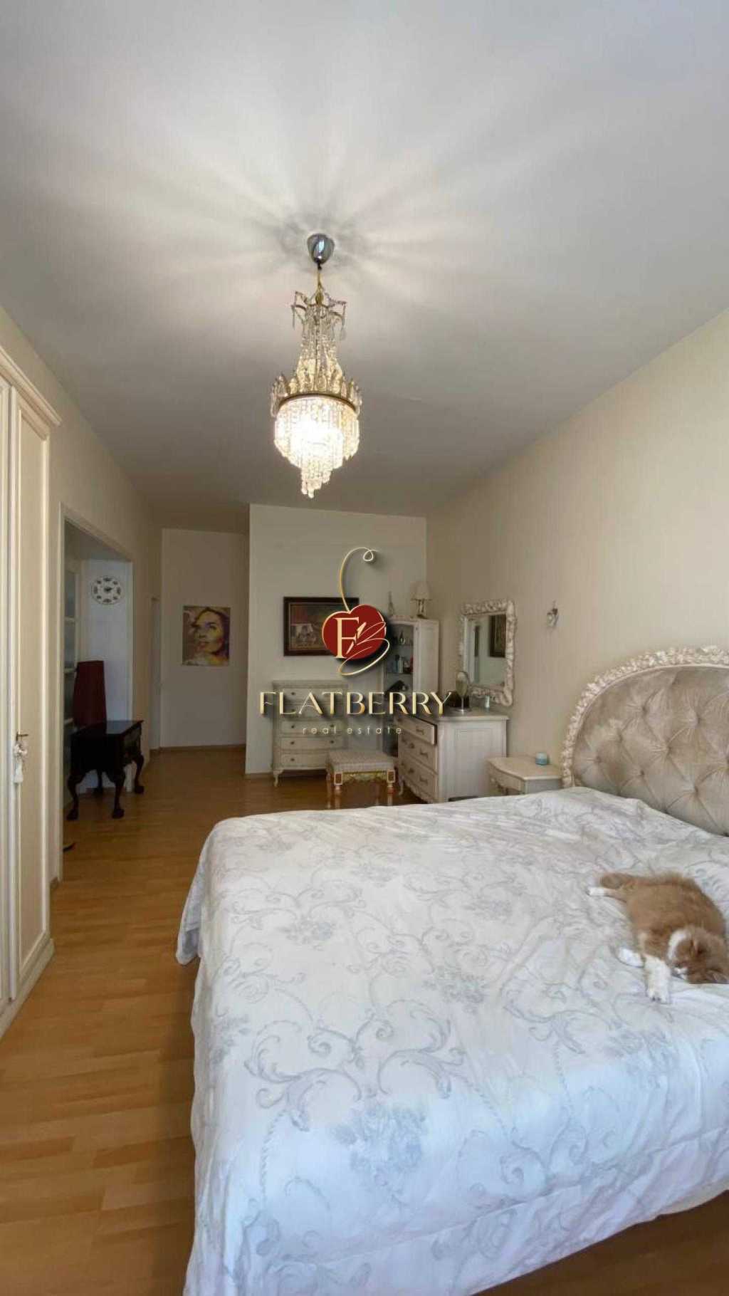Продаж 5-кімнатної квартири 175 м², Дмитрівська вул., 45