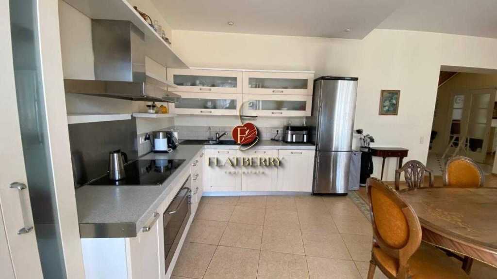 Продаж 5-кімнатної квартири 175 м², Дмитрівська вул., 45