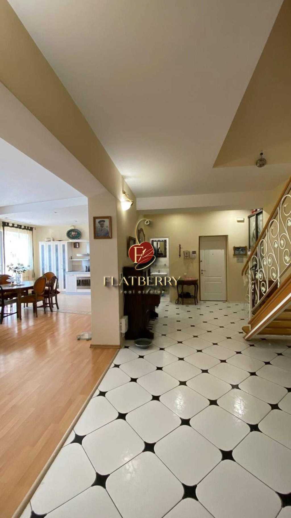 Продаж 5-кімнатної квартири 175 м², Дмитрівська вул., 45