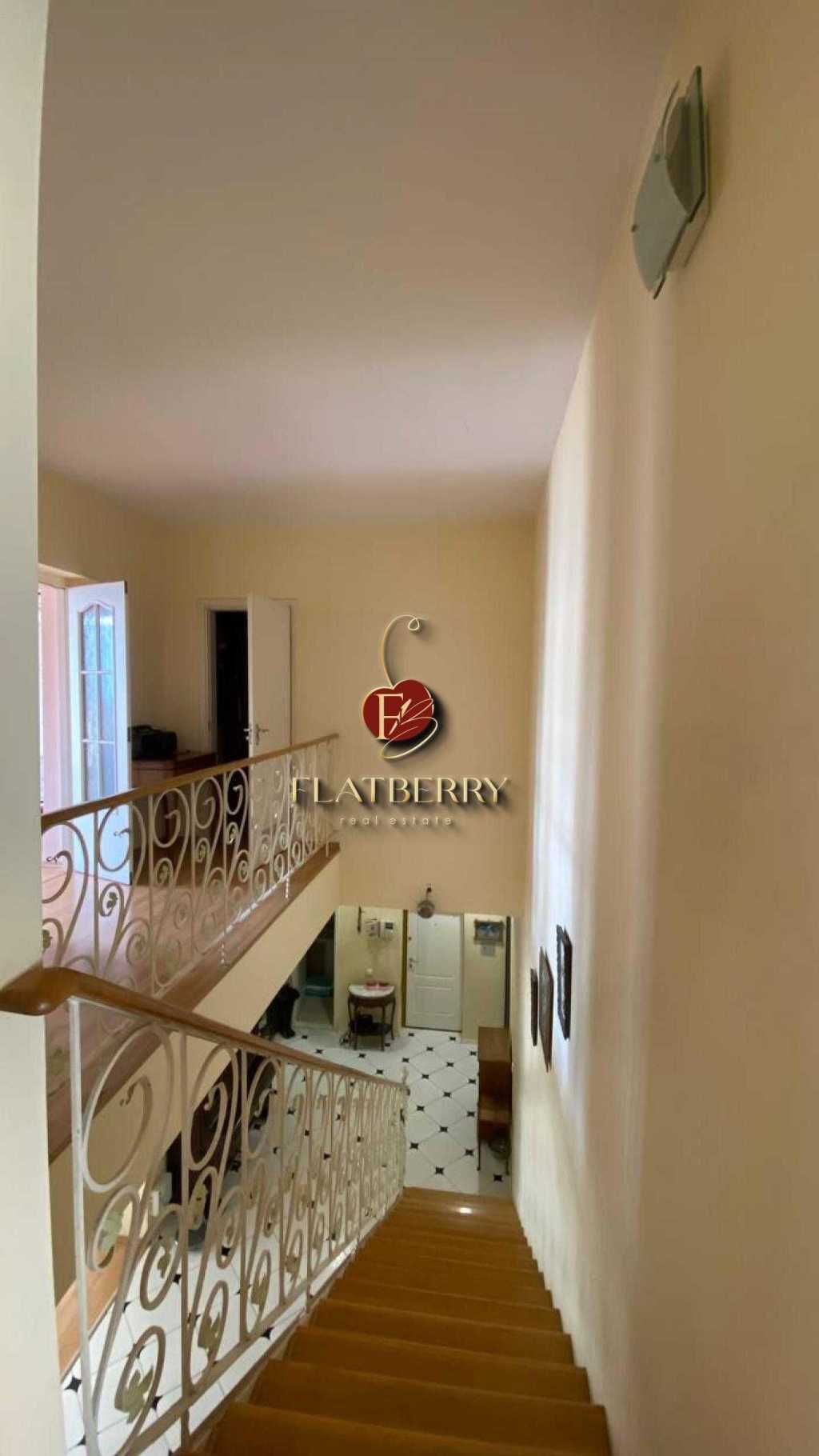 Продаж 5-кімнатної квартири 175 м², Дмитрівська вул., 45