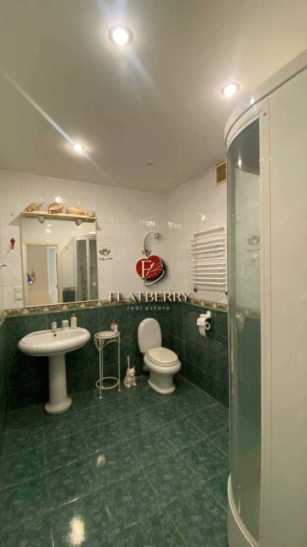 Продаж 5-кімнатної квартири 175 м², Дмитрівська вул., 45
