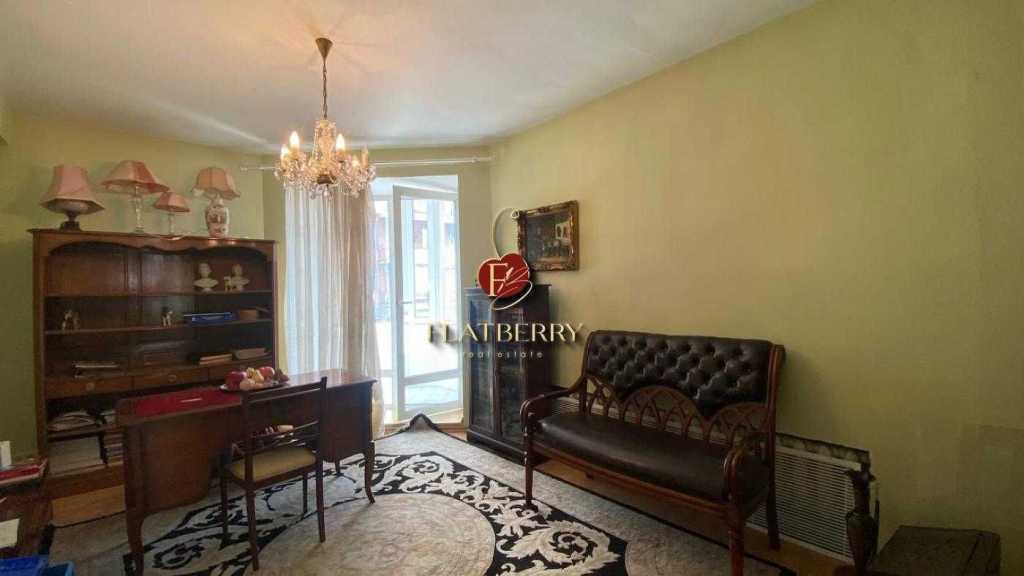 Продаж 5-кімнатної квартири 175 м², Дмитрівська вул., 45