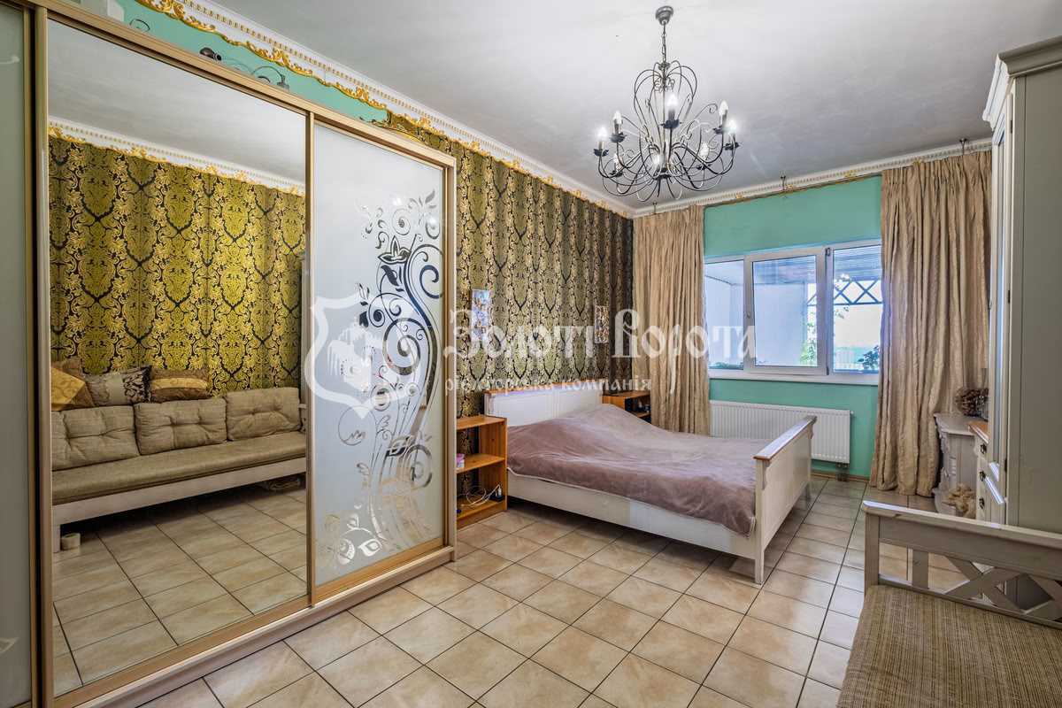 Продаж 4-кімнатної квартири 257 м², Харківське шосе, 19А