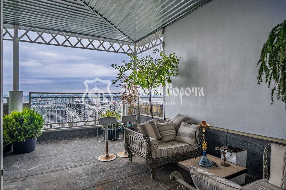 Продаж 4-кімнатної квартири 257 м², Харківське шосе, 19А