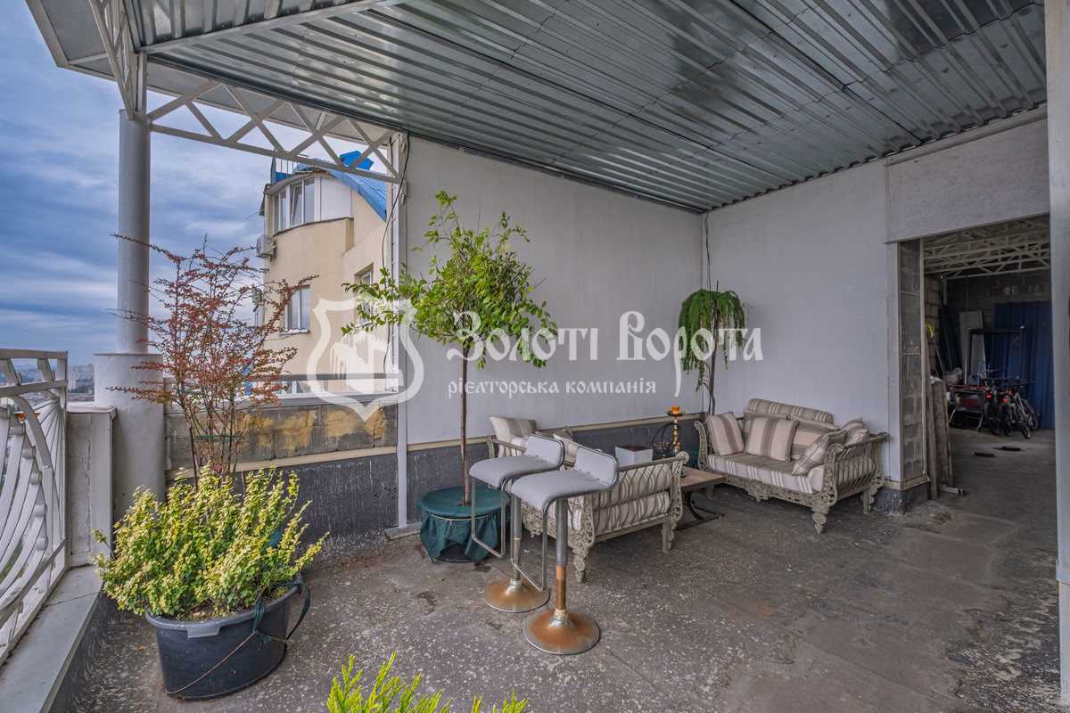Продаж 4-кімнатної квартири 257 м², Харківське шосе, 19А