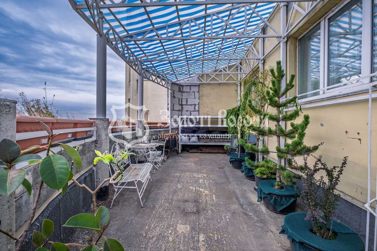 Продаж 4-кімнатної квартири 257 м², Харківське шосе, 19А
