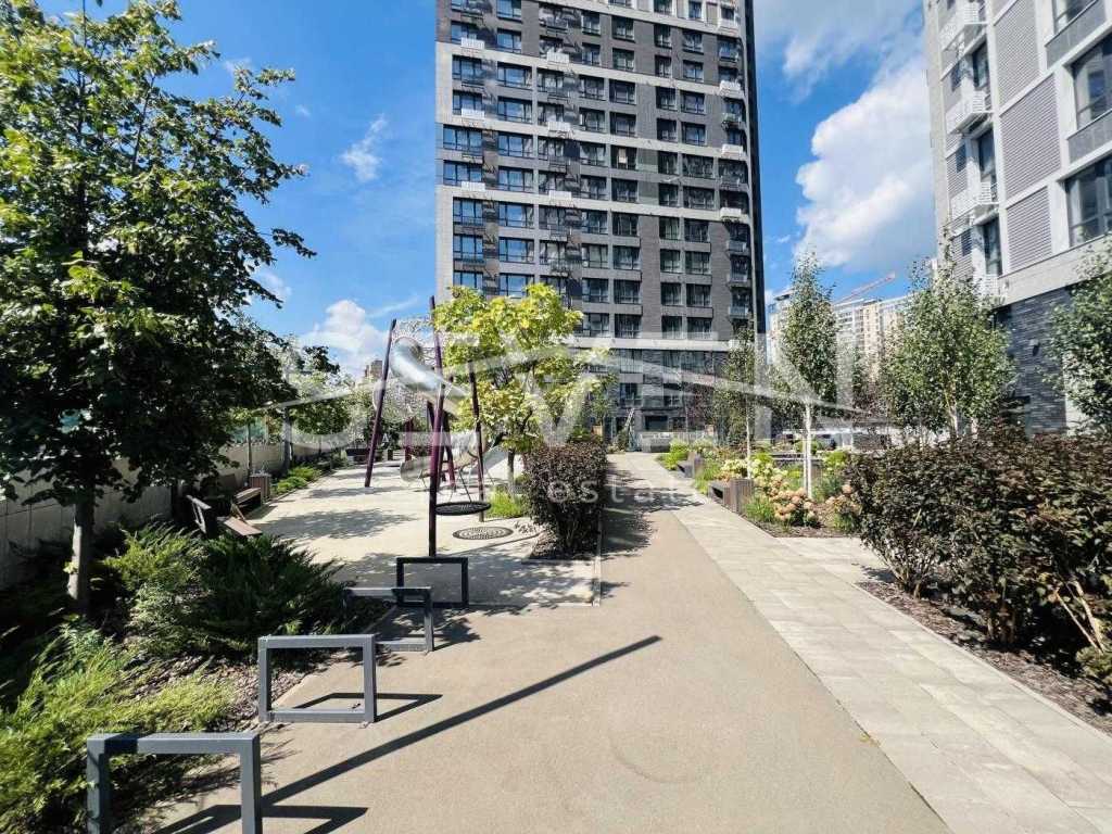 Продаж 2-кімнатної квартири 64 м², Дегтярівська вул., 25е