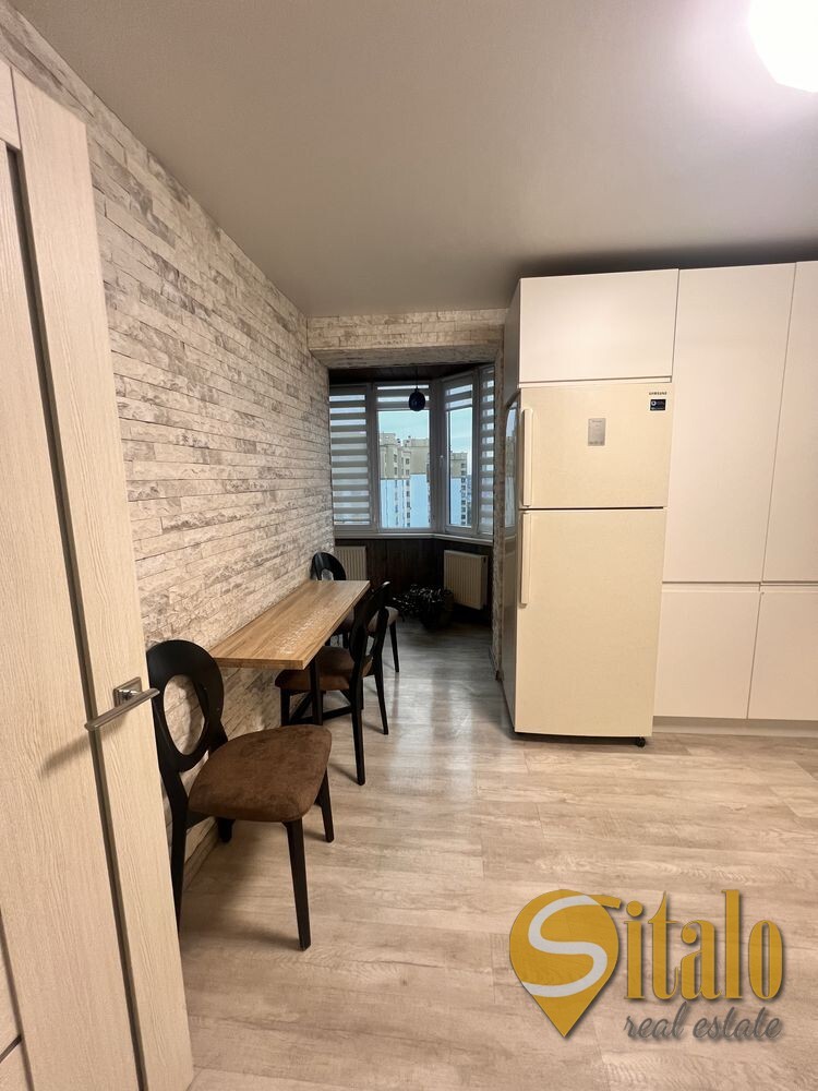 Продаж 3-кімнатної квартири 84 м²