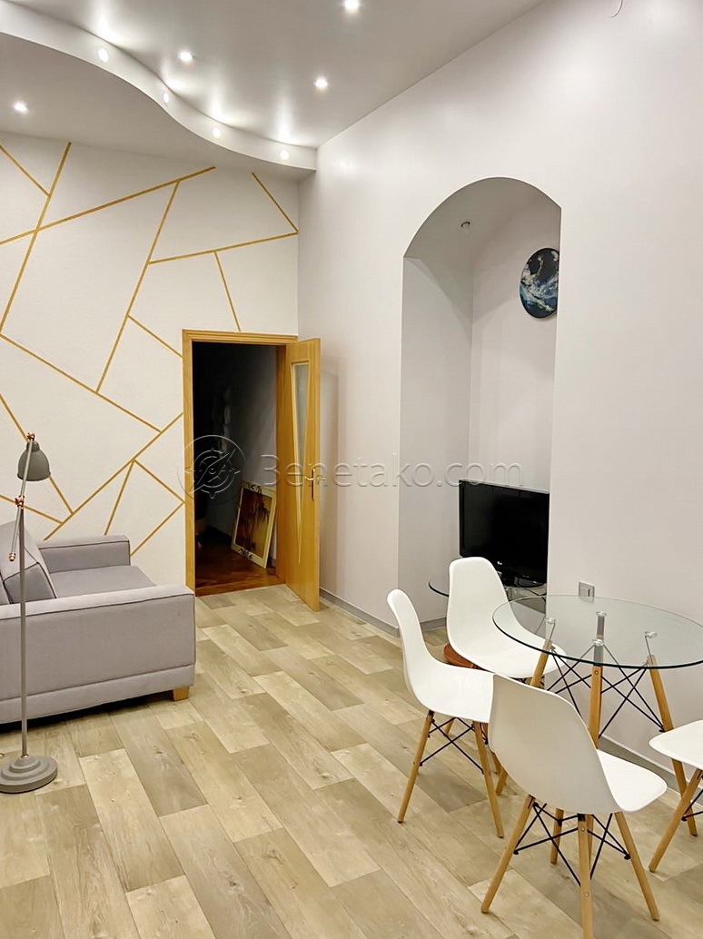 Аренда 3-комнатной квартиры 85 м², Новосельского ул., 79