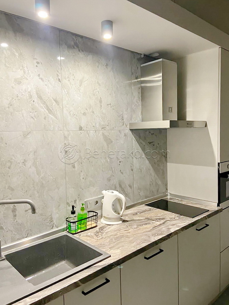 Аренда 3-комнатной квартиры 85 м², Новосельского ул., 79