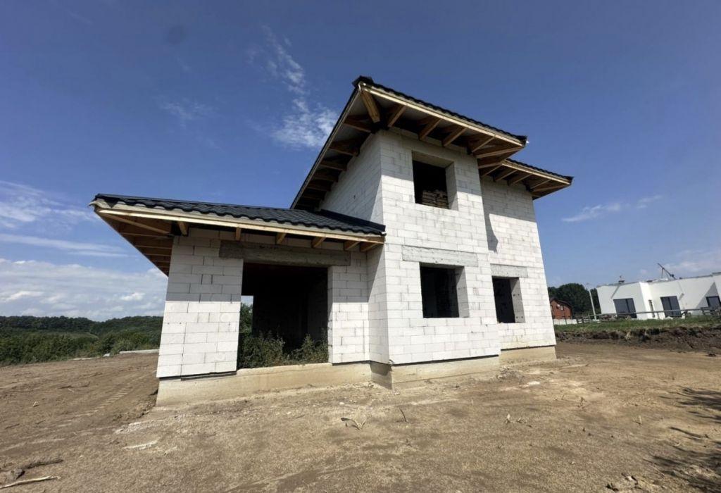 Продаж будинку 140 м²