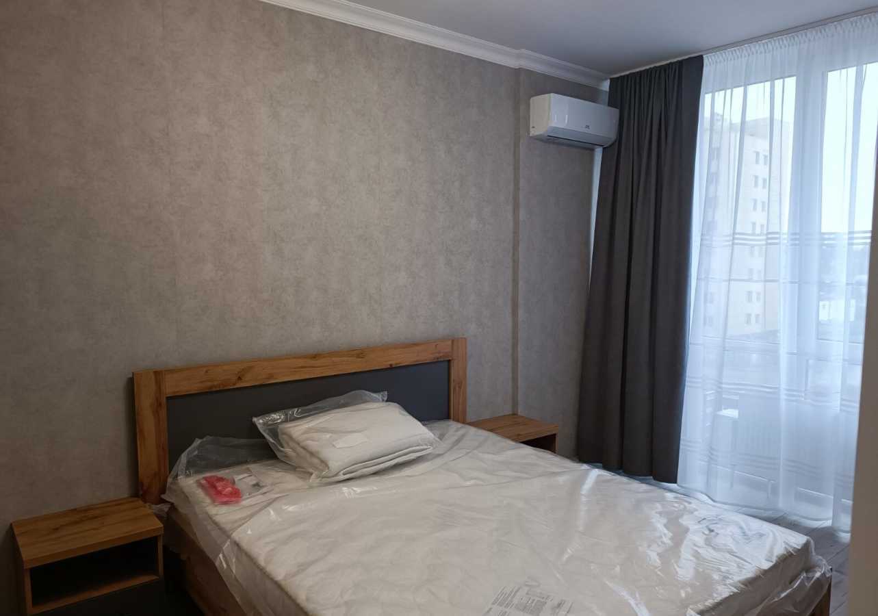 Аренда 1-комнатной квартиры 44 м², ЖК Crystal Avenue, ДОМ 3 (УЛ. КРЫШТАЛЕВА, 1А)