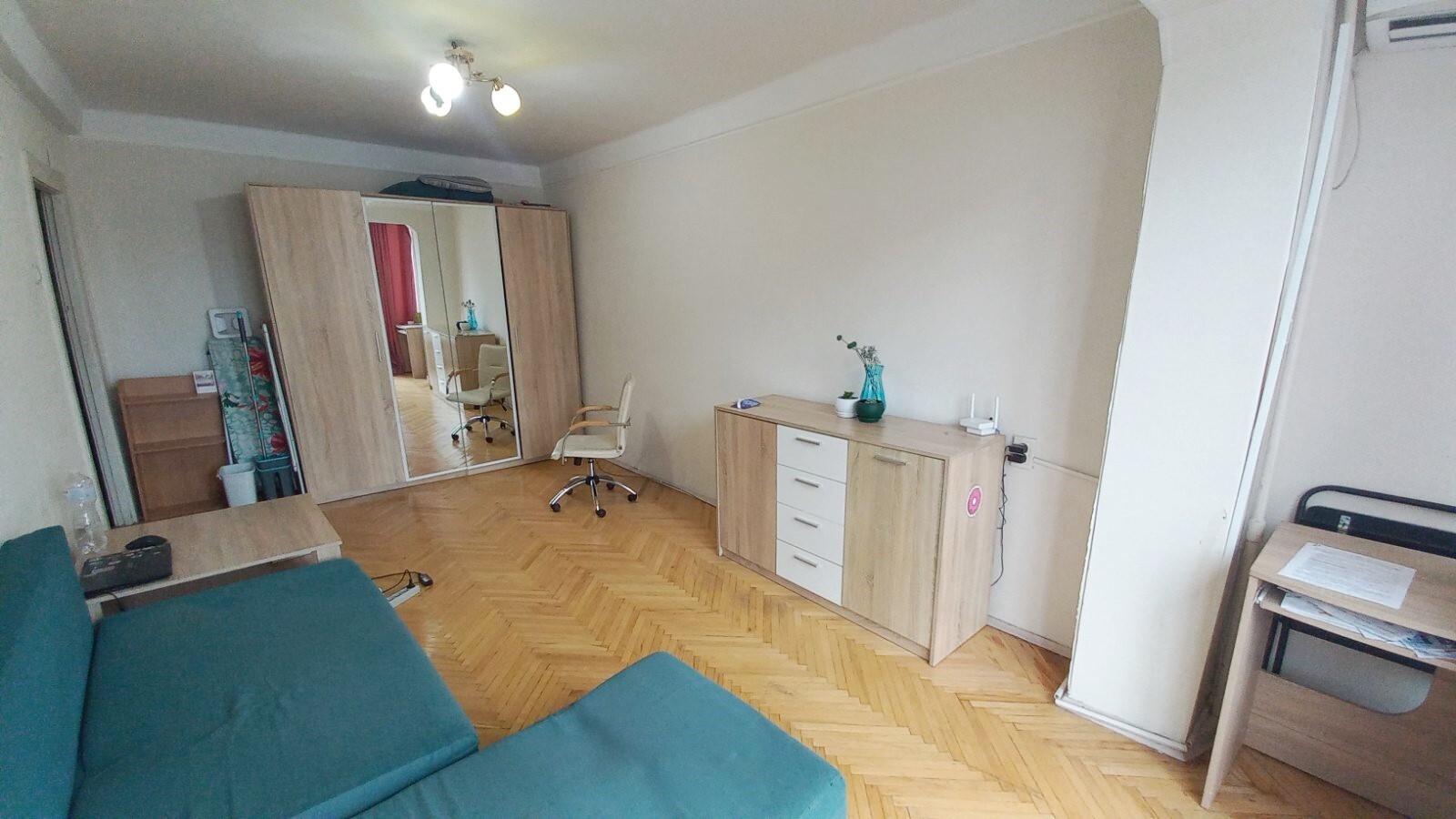 Продаж 1-кімнатної квартири 32 м², Оболонський просп., 15