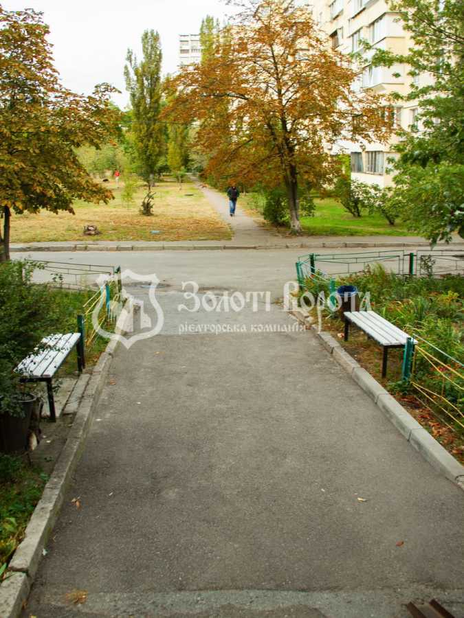 Продаж 1-кімнатної квартири 36.1 м², Героїв Дніпра вул., 40Б
