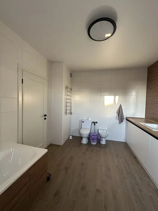 Аренда коттеджа 350 м², Евгения Харченко ул.