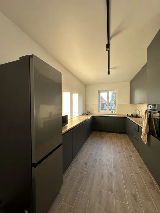 Аренда коттеджа 350 м², Евгения Харченко ул.