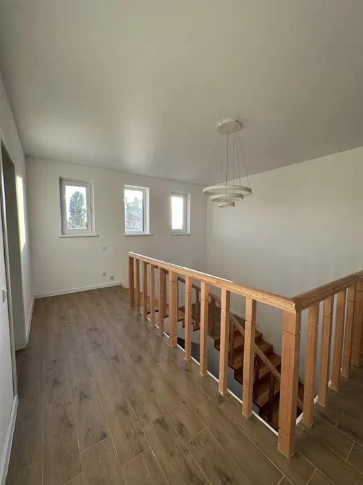 Аренда коттеджа 350 м², Евгения Харченко ул.