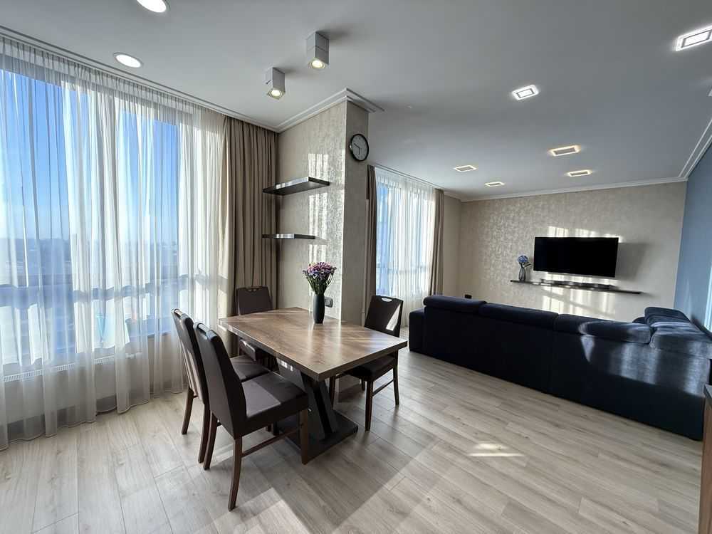 Продаж 3-кімнатної квартири 90 м², Солом'янська вул., 20в