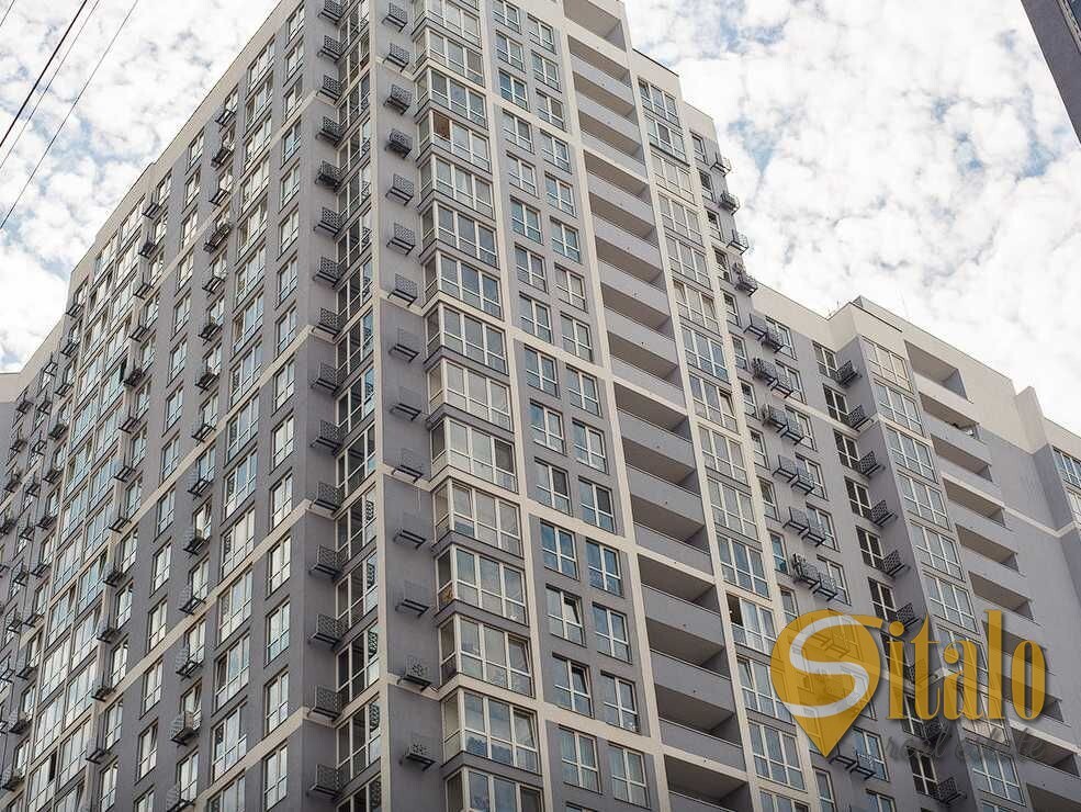 Продаж 3-кімнатної квартири 83 м², Ревуцького вул., 40