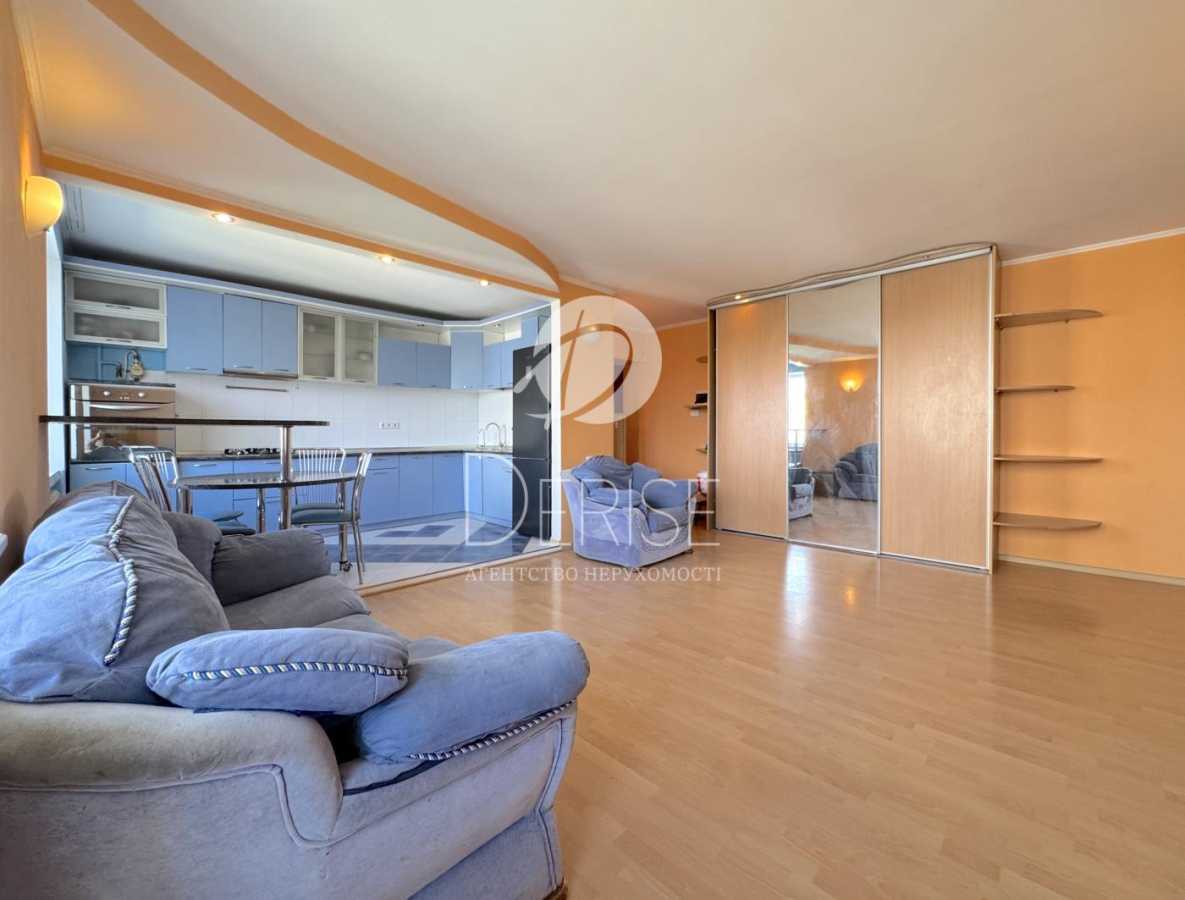Продажа 3-комнатной квартиры 67 м², Новопироговская ул., 31