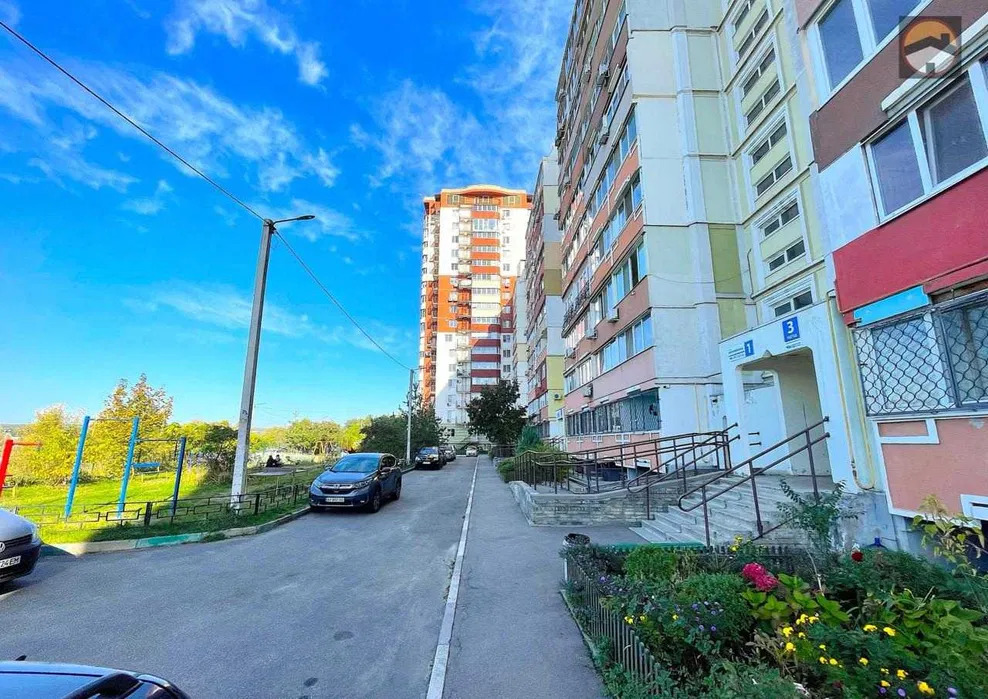 Продажа 2-комнатной квартиры 68 м², Кушнарева ул., 1