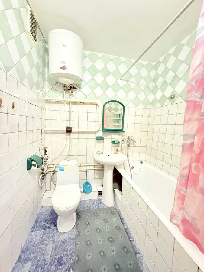 Продажа 3-комнатной квартиры 80 м², Сержа Лифаря ул., 11А