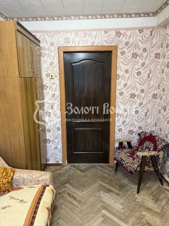 Продажа 3-комнатной квартиры 50 м², Голосеевский просп., 120