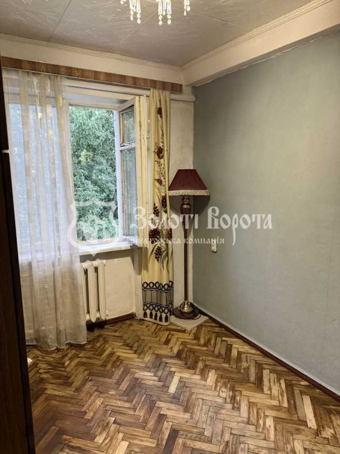 Продажа 3-комнатной квартиры 50 м², Голосеевский просп., 120
