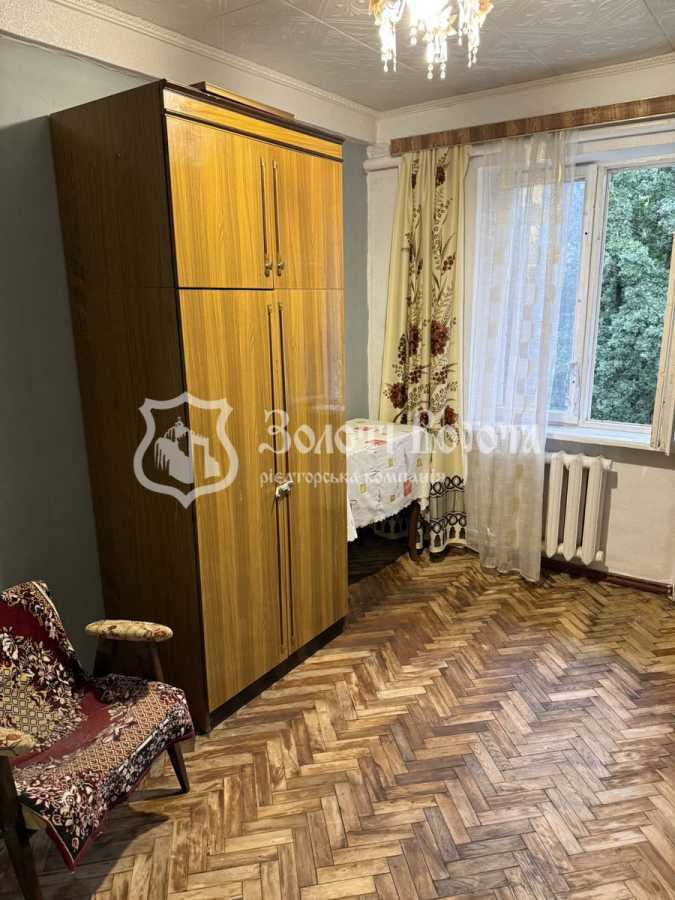 Продажа 3-комнатной квартиры 50 м², Голосеевский просп., 120