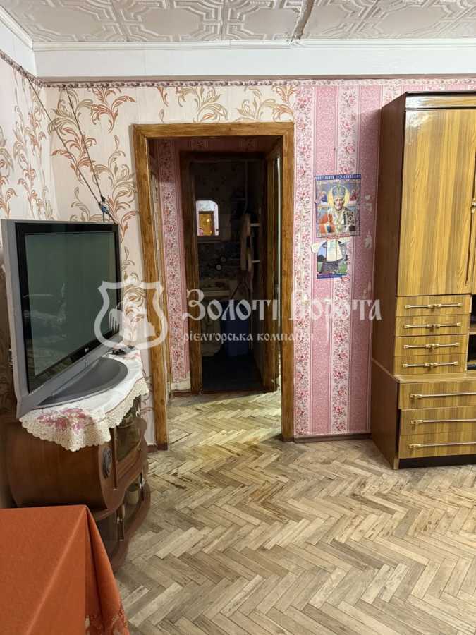 Продажа 3-комнатной квартиры 50 м², Голосеевский просп., 120
