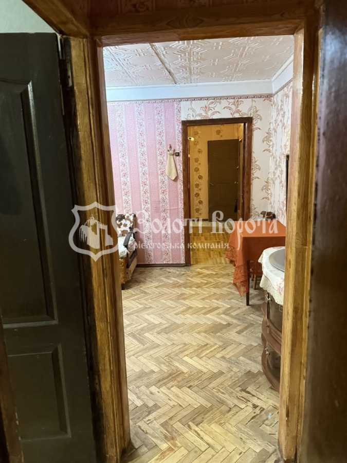 Продажа 3-комнатной квартиры 50 м², Голосеевский просп., 120