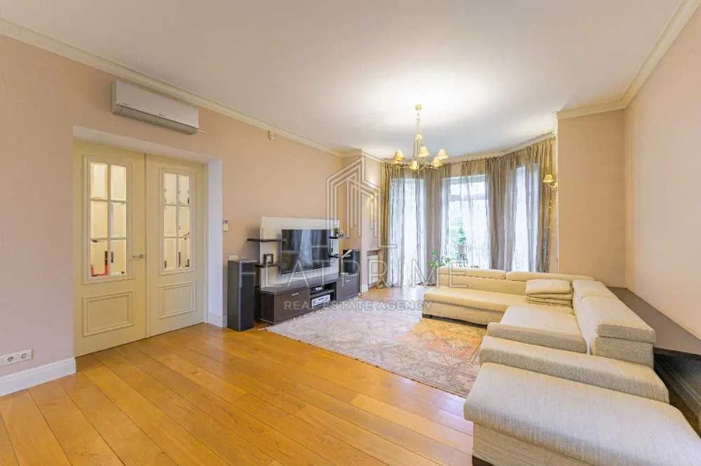 Аренда дома 570 м², 1-я Озерная ул.