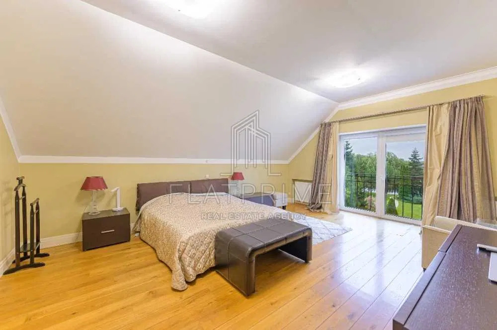 Аренда дома 570 м², 1-я Озерная ул.