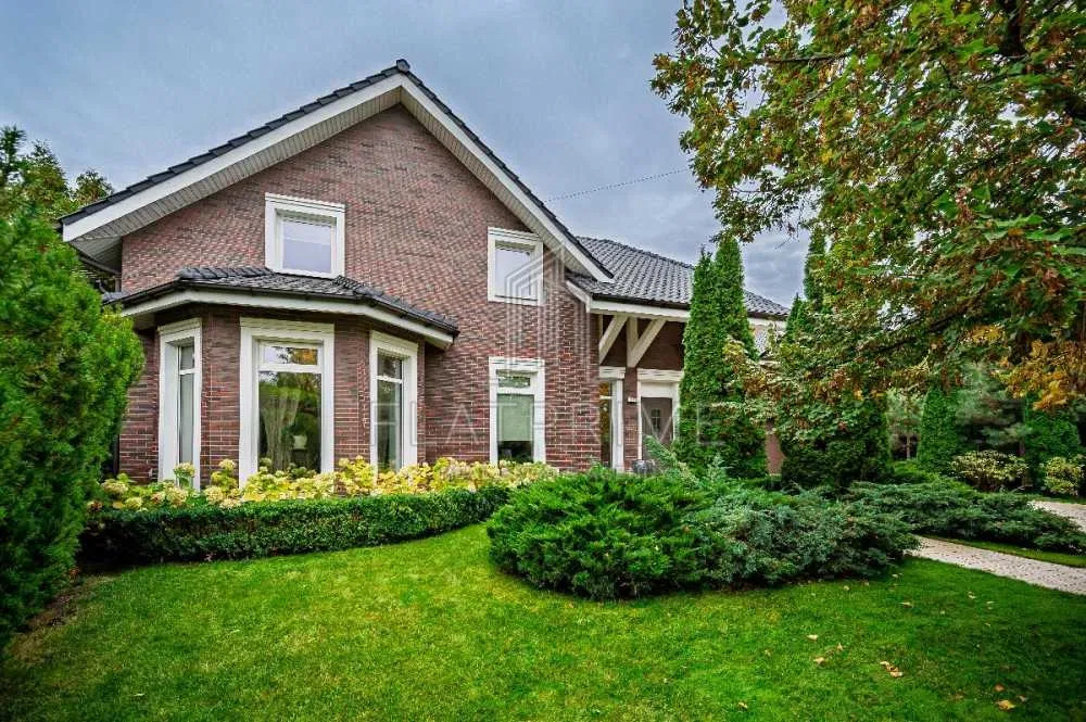 Аренда дома 570 м², 1-я Озерная ул.