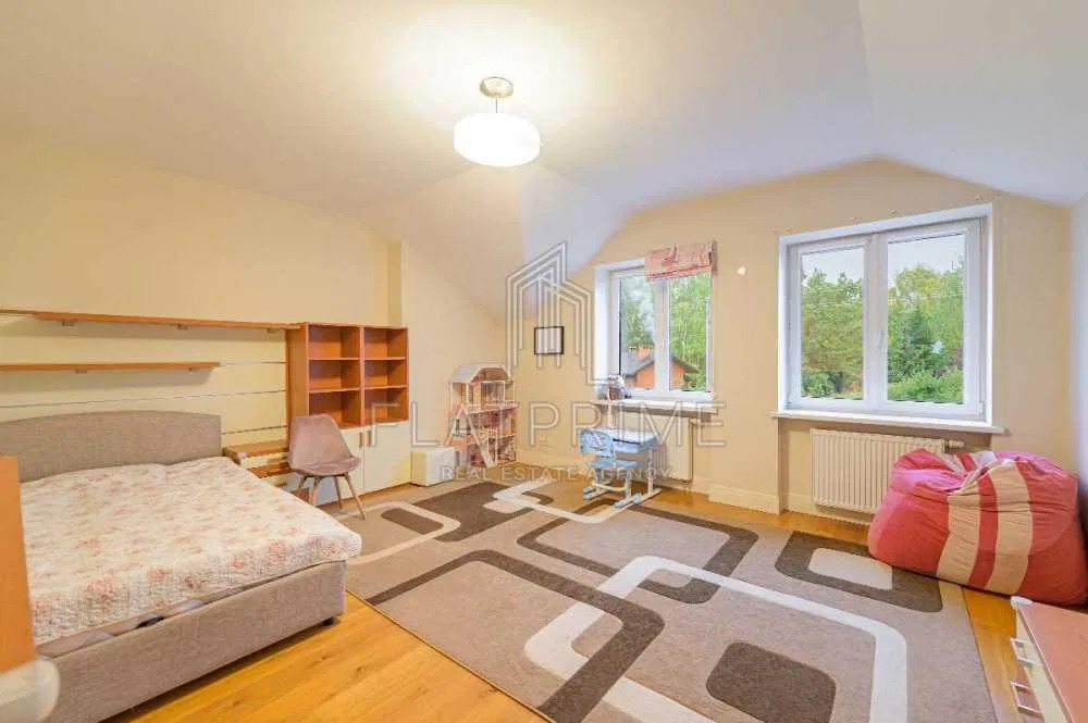 Аренда дома 570 м², 1-я Озерная ул.