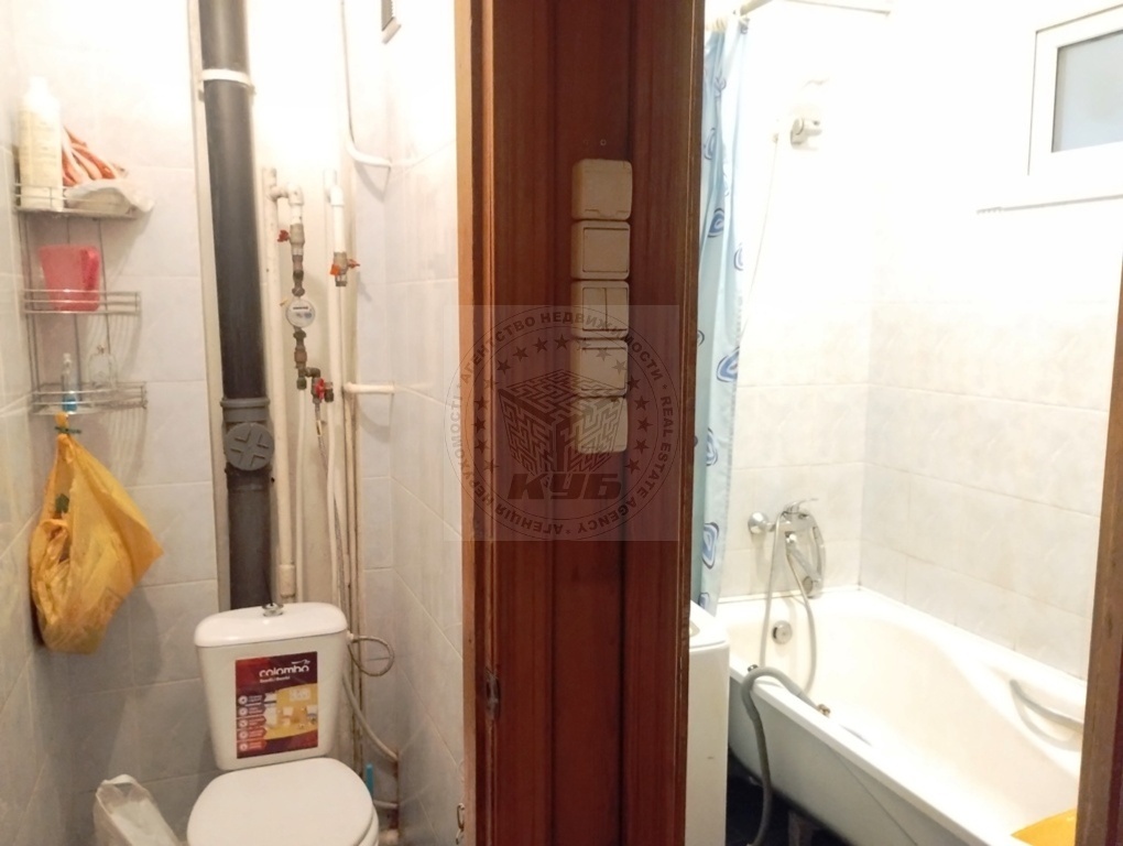 Продажа 3-комнатной квартиры 57 м², Труда бул., 6/14