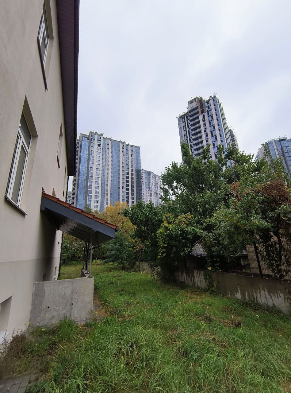 Продаж будинку 840 м², Олександра Матросова вул.