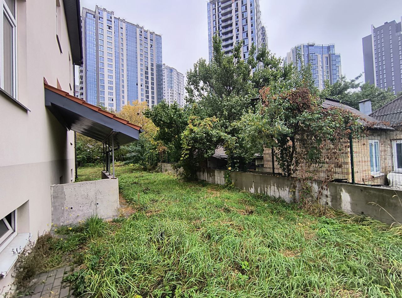Продаж будинку 840 м², Олександра Матросова вул.