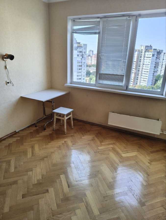 Аренда 3-комнатной квартиры 74 м², Михаила Донца ул., Драгоманова, 13/10
