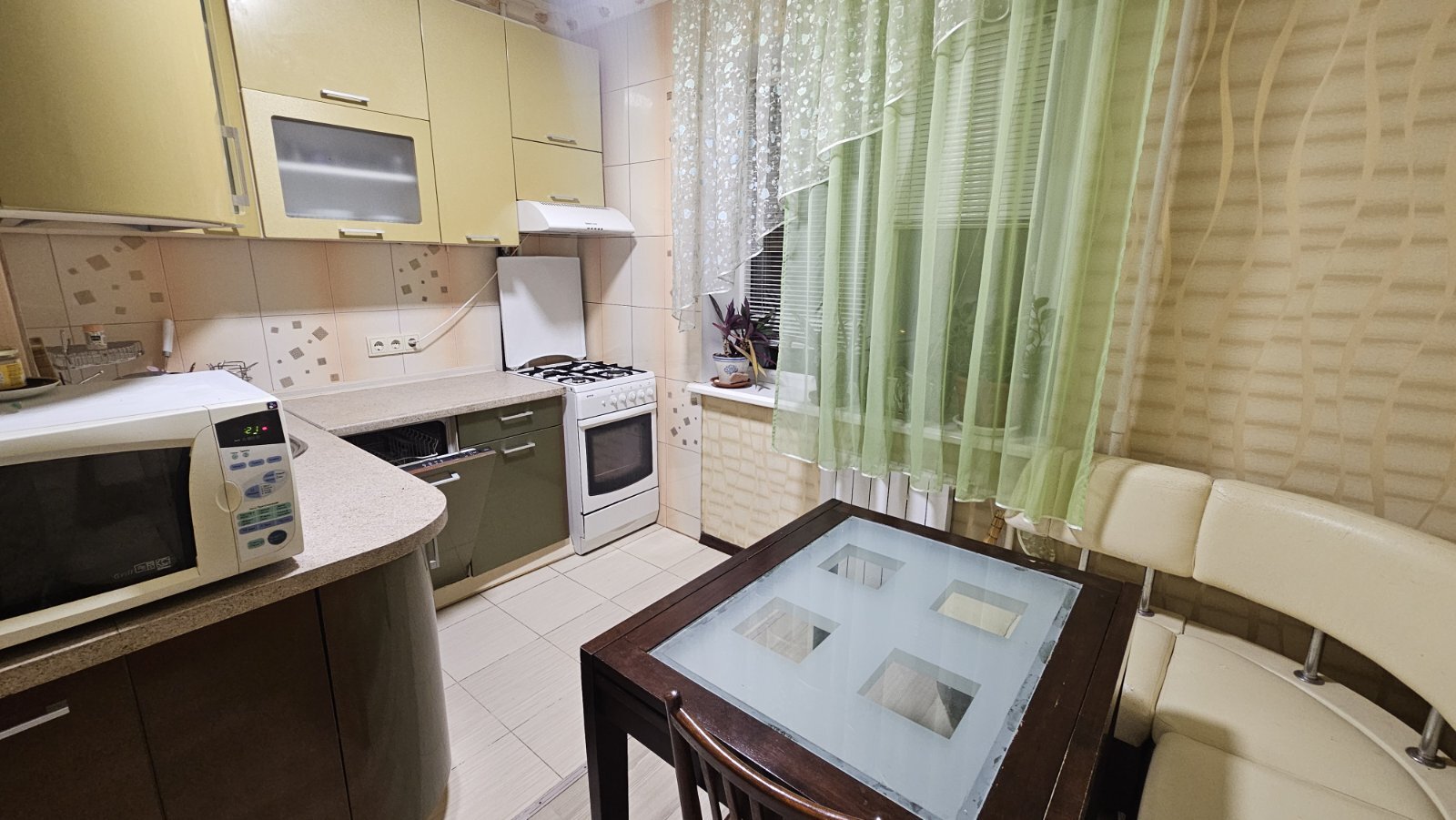 Аренда 2-комнатной квартиры 56 м², Героев Днепра ул., 34А