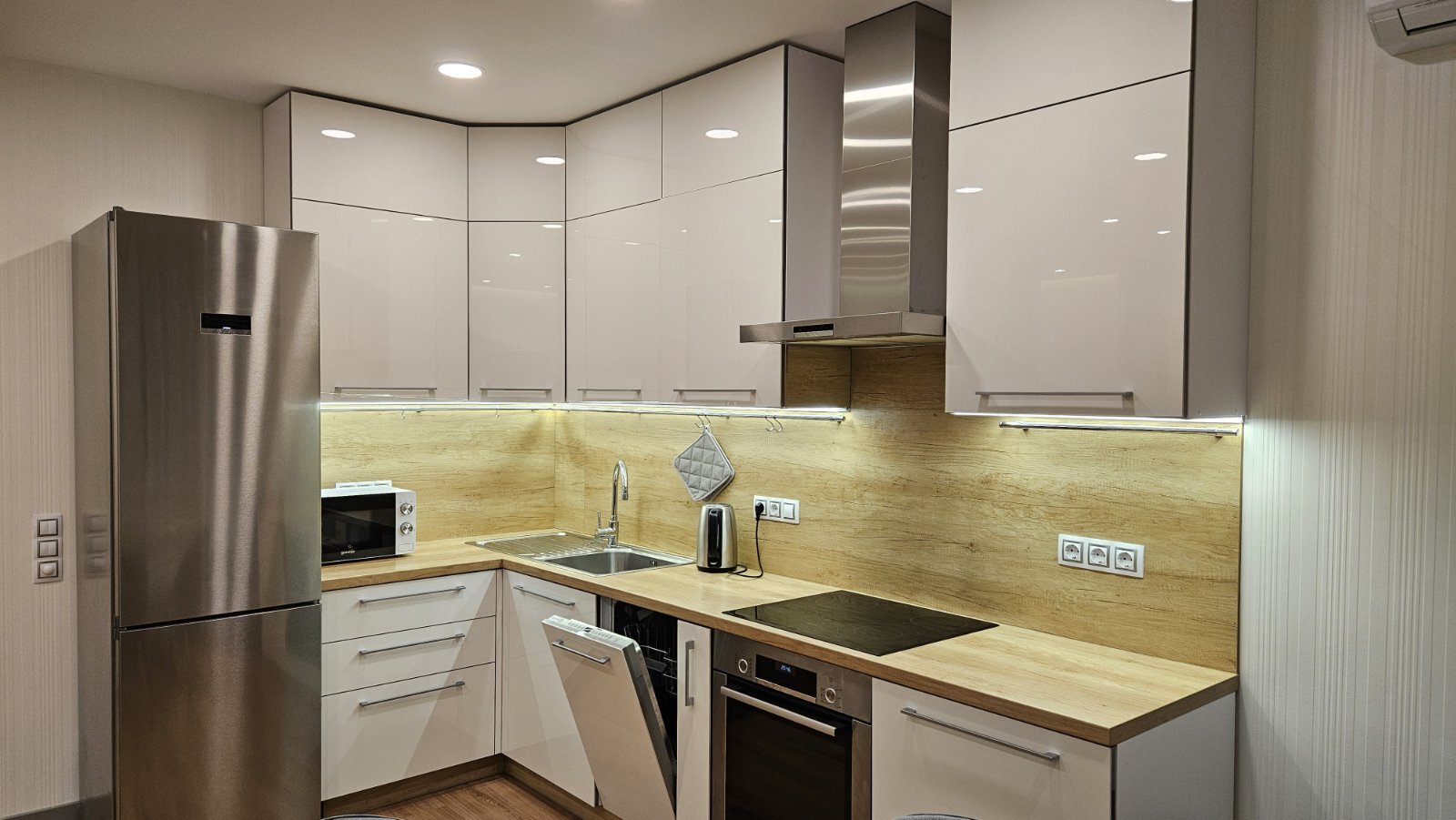 Аренда 1-комнатной квартиры 50 м², Драгоманова ул., 38А