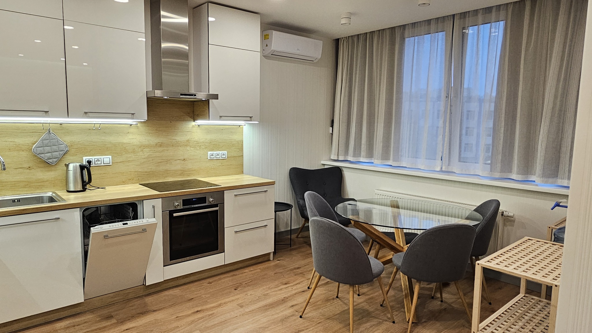 Аренда 1-комнатной квартиры 50 м², Драгоманова ул., 38А