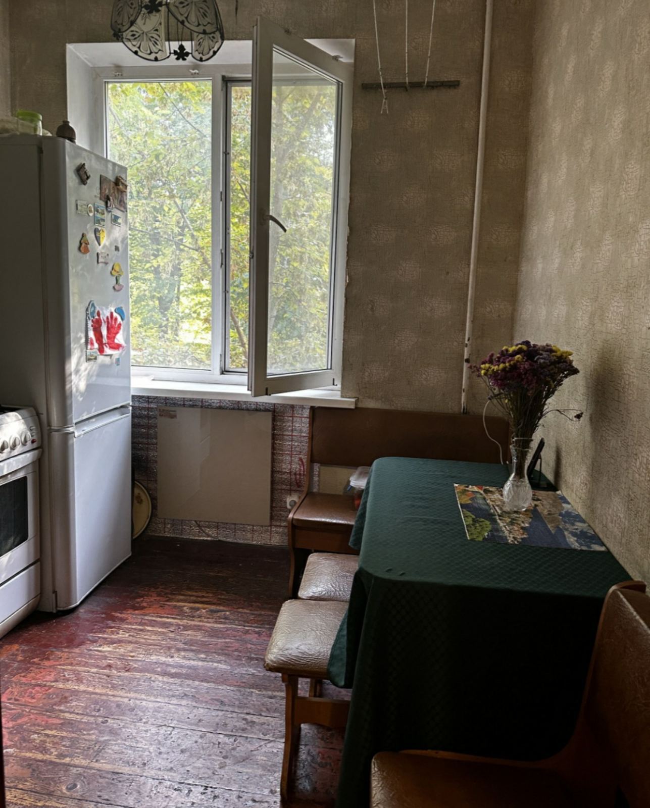 Продаж 2-кімнатної квартири 49 м², Перемоги вул.
