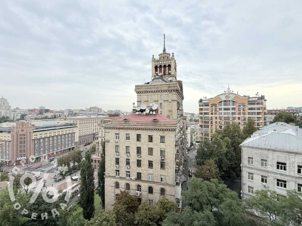 Аренда 4-комнатной квартиры 200 м², Крещатик ул., 27Б