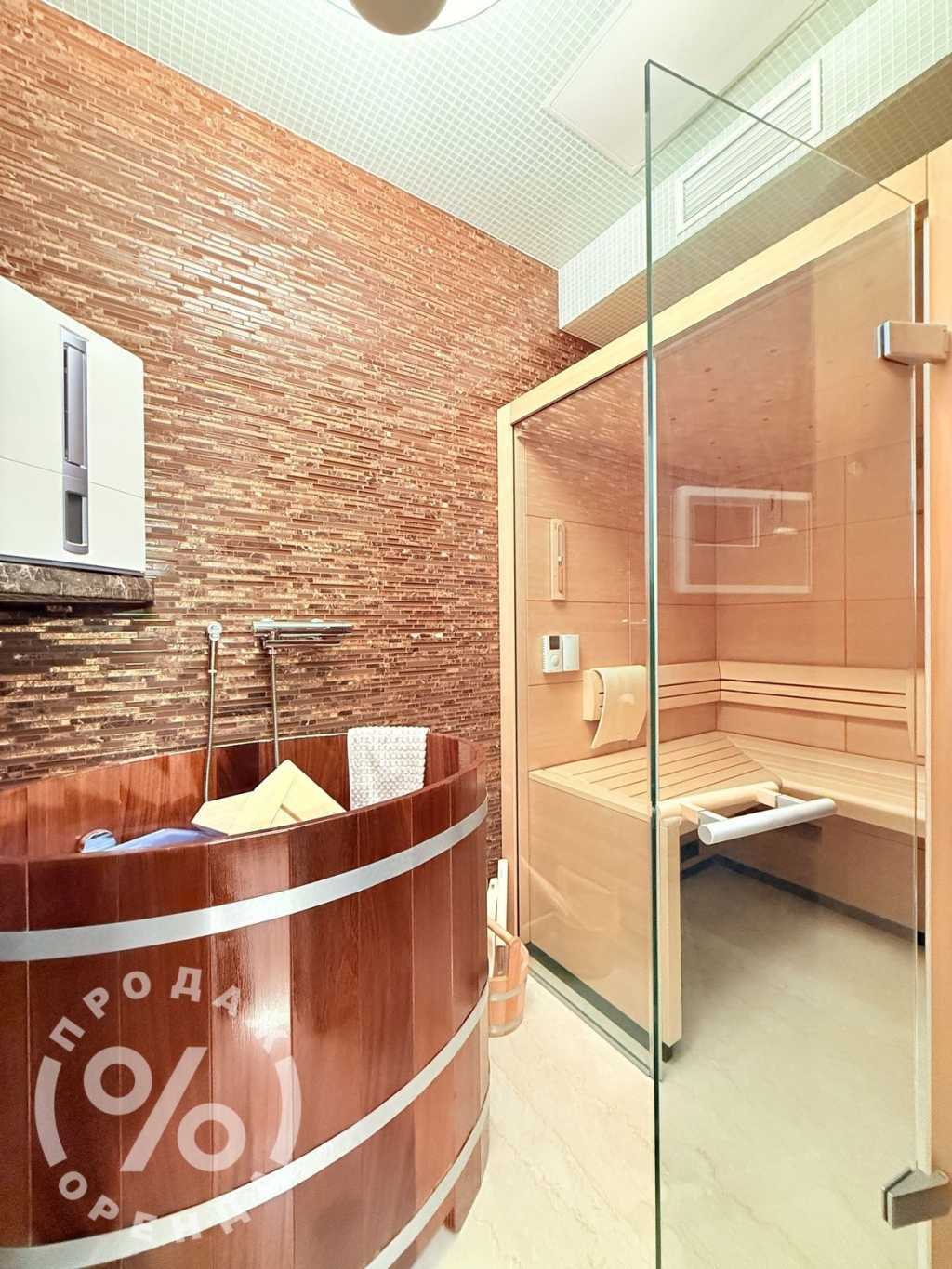 Аренда 4-комнатной квартиры 200 м², Крещатик ул., 27Б