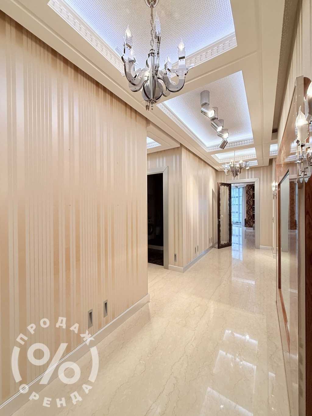 Аренда 4-комнатной квартиры 200 м², Крещатик ул., 27Б
