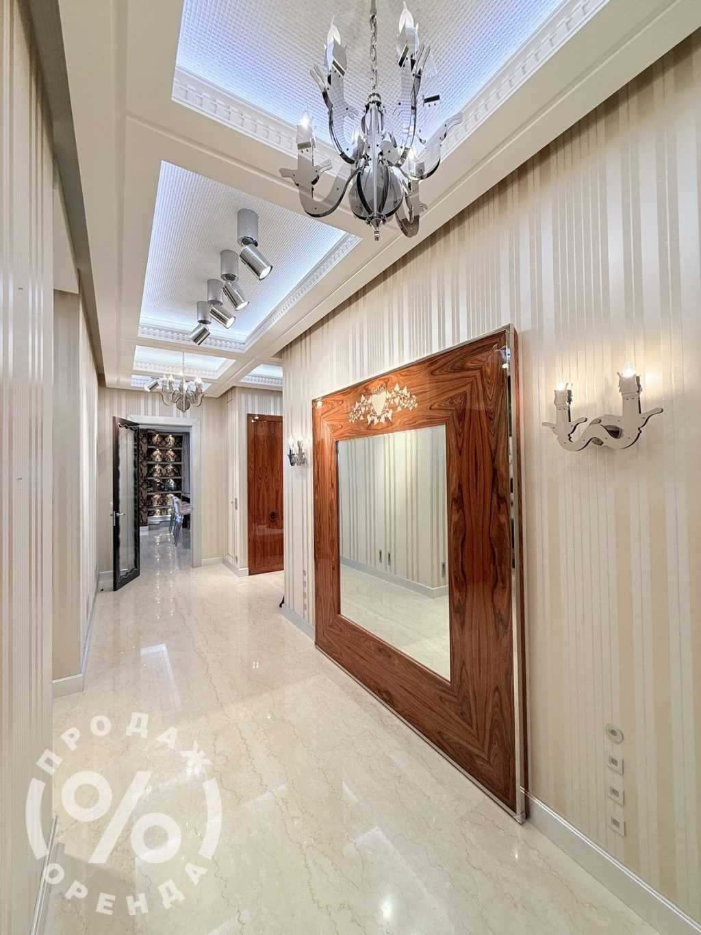 Аренда 4-комнатной квартиры 200 м², Крещатик ул., 27Б