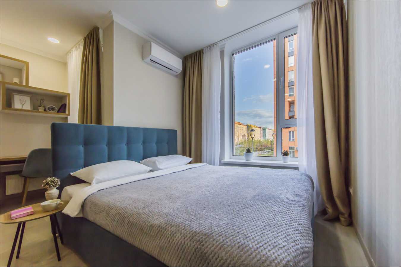 1-комнатная квартира посуточно 35 м², Соборности просп., 17 К2